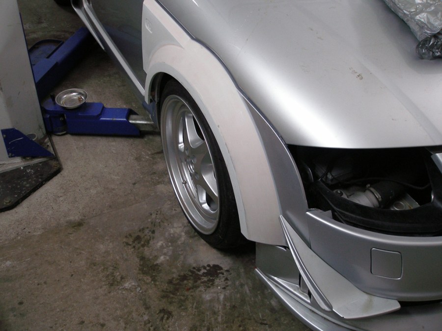 DMC-Concept-Wide-Body-Kit